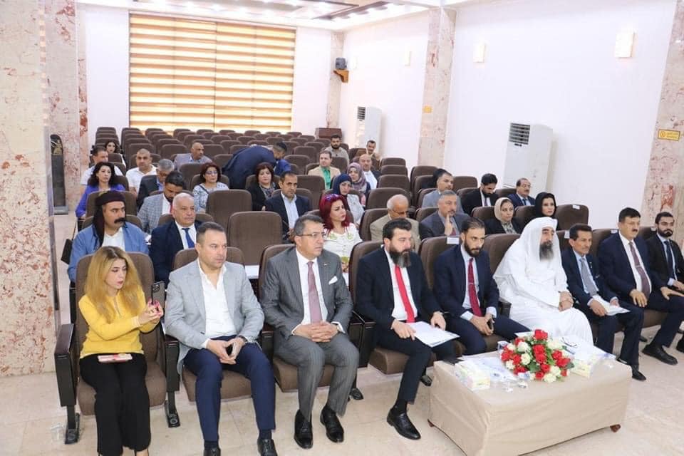 هي تشارك في مناقشة مشروع قانون حقوق الاقليات